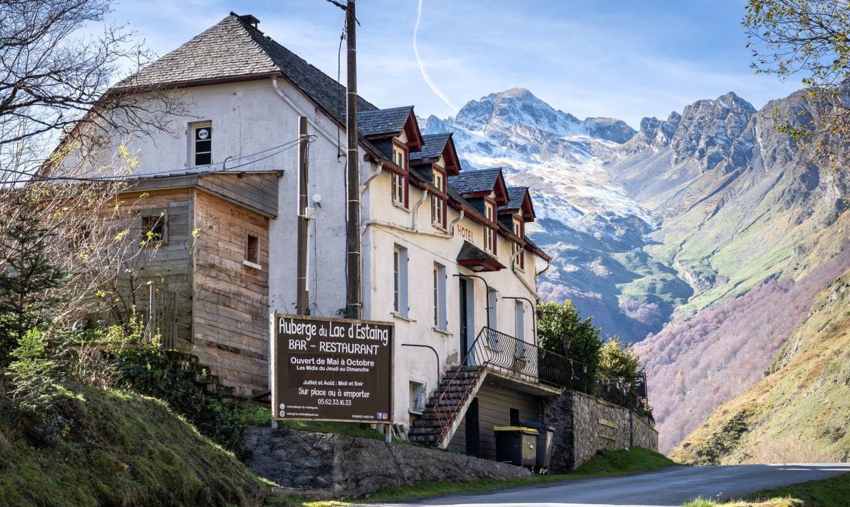 L'Auberge de François et Mélanie, au bord du lac d'Estaing