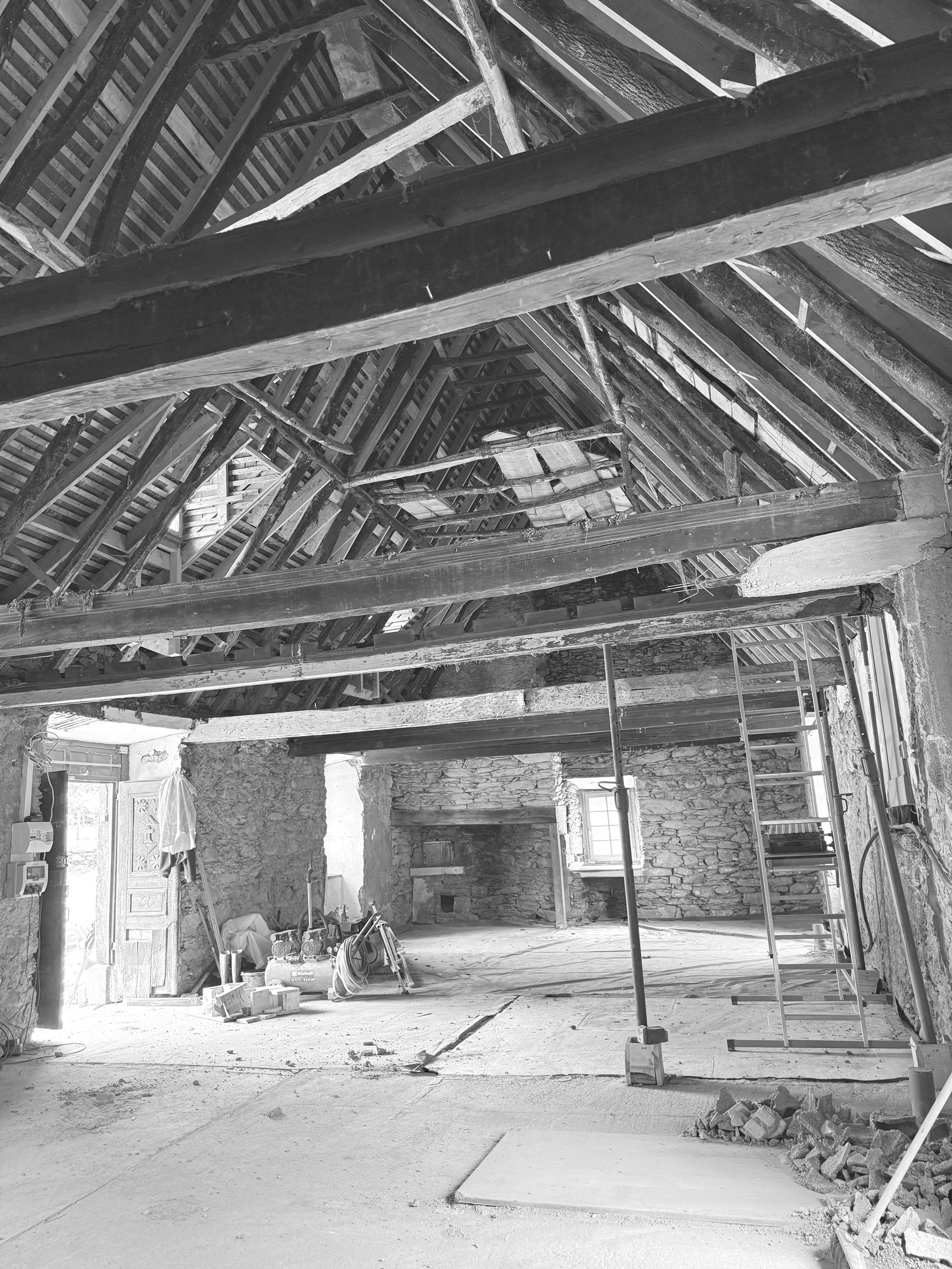 Vue des combles pendant la rénovation