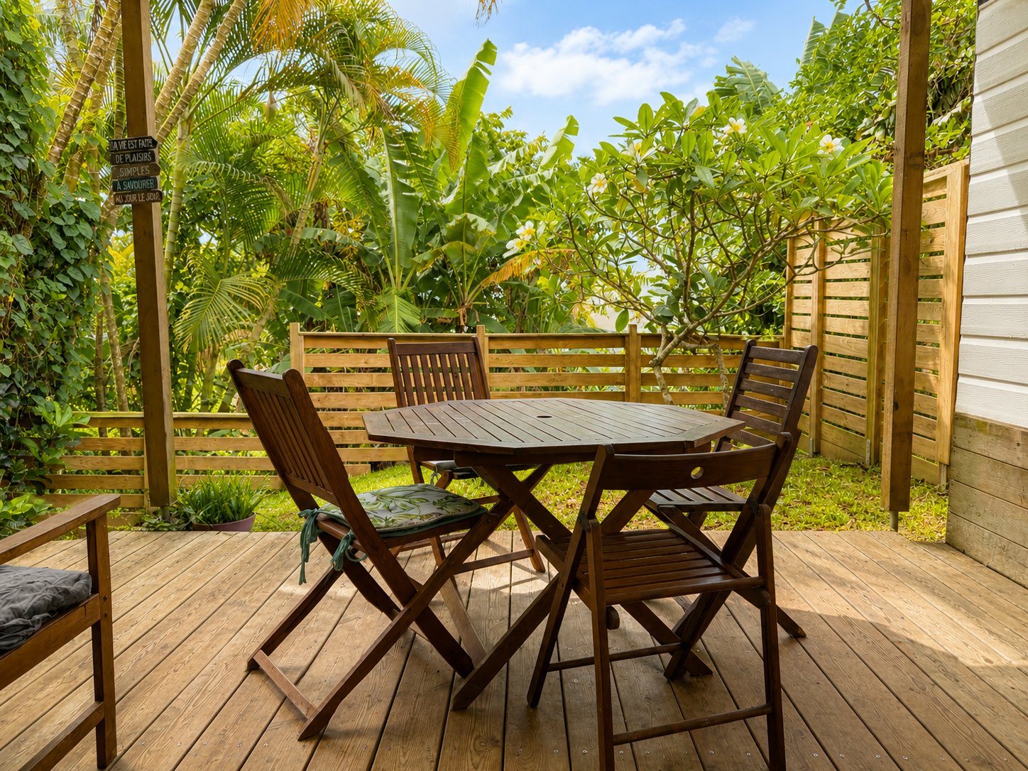 Patio et jardin privé du studio T2