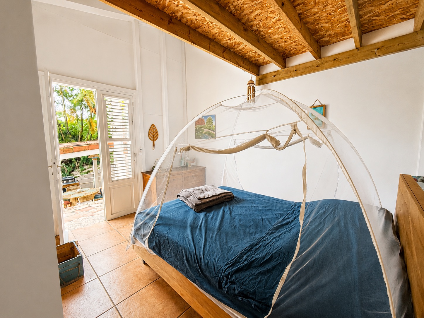 Troisième chambre avec moustiquaire dôme